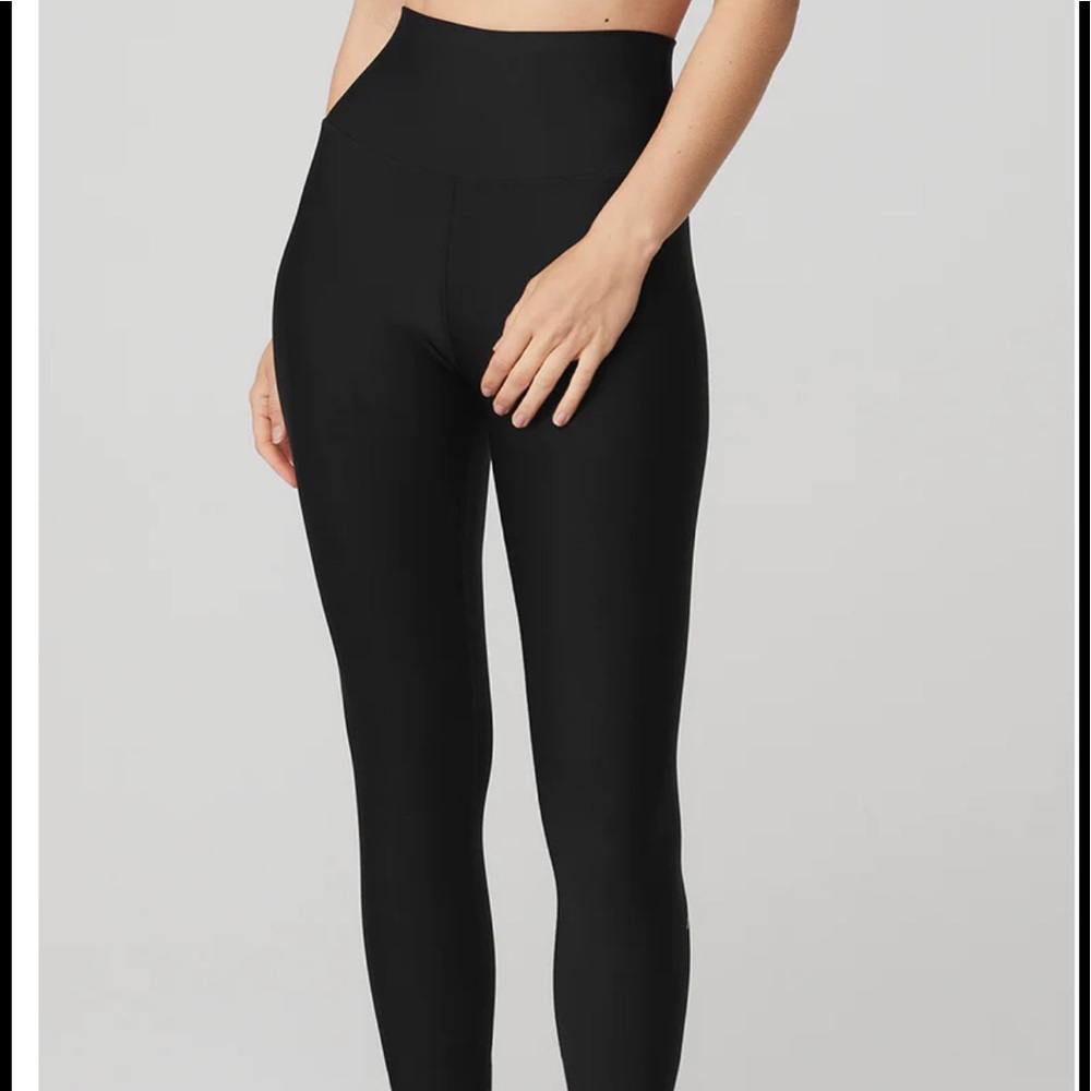 MINT condition NWOT alo high waist air lift legging 7/8 size M